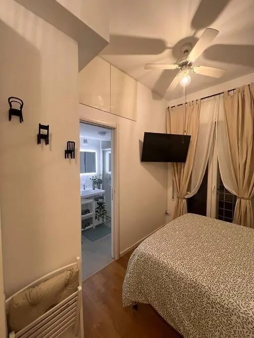 Vatican Almond Tree Penthouse Rome 0*,  Italy